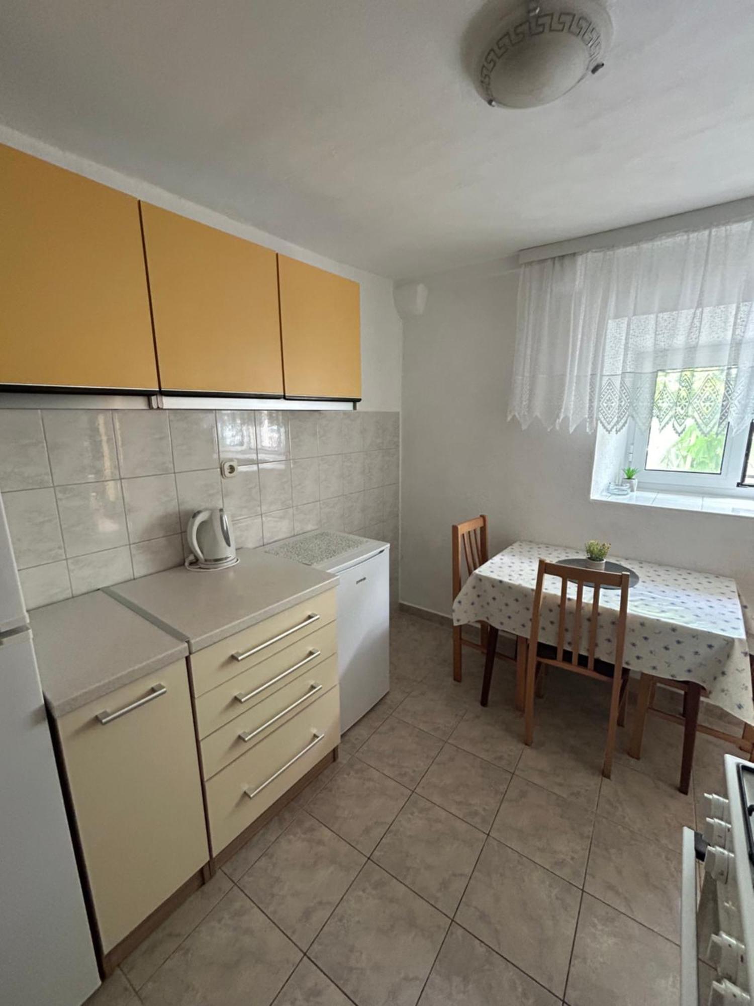 Sobe Gorana Hotell Živogošće Eksteriør bilde